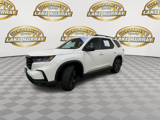 Used 2025 Honda Pilot Sport image 7