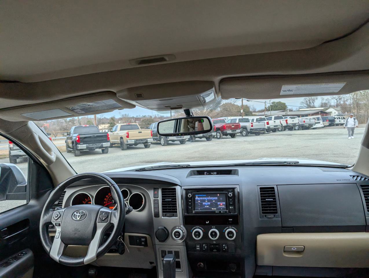 Used 2014 Toyota Sequoia SR5 w/ Premium Package image 16