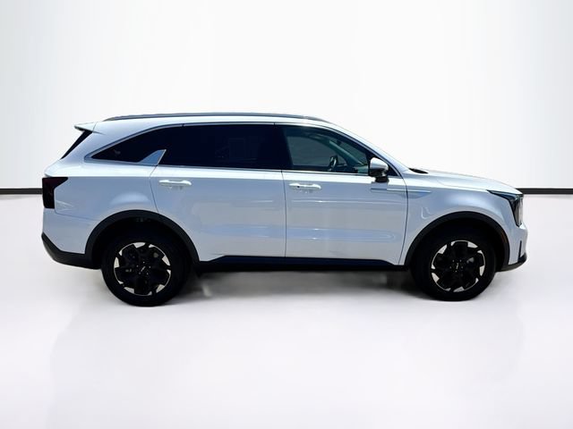 Used 2025 Kia Sorento S AWD/4WD image 9