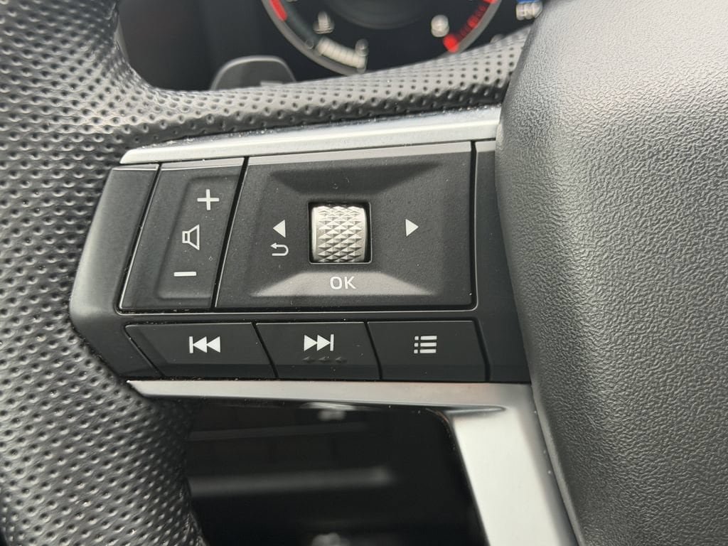 Used 2023 Mitsubishi Outlander SE AWD/4WD image 34