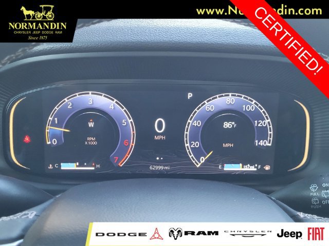 Certified 2024 Jeep Wagoneer L Series II w/ Flexible Seating Group RWD image 8