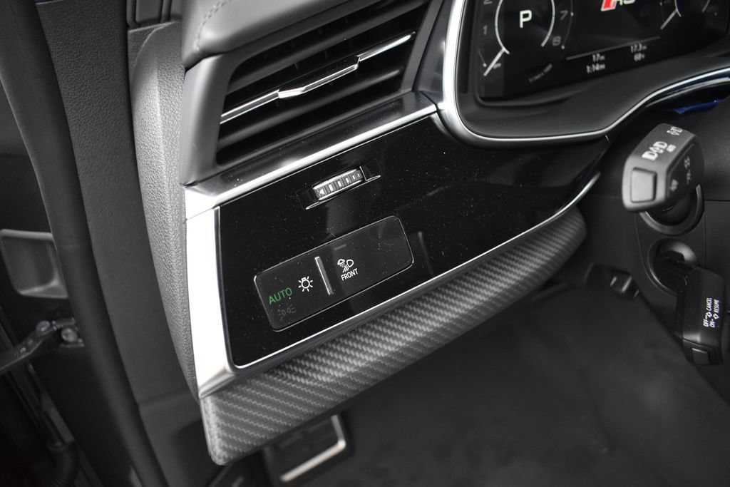 New 2026 Audi RS Q8 performance AWD/4WD image 7