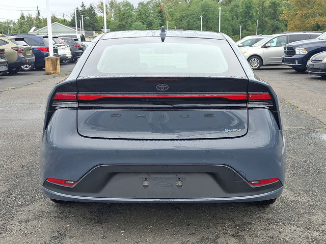 Used 2025 Toyota Prius LE FWD image 23