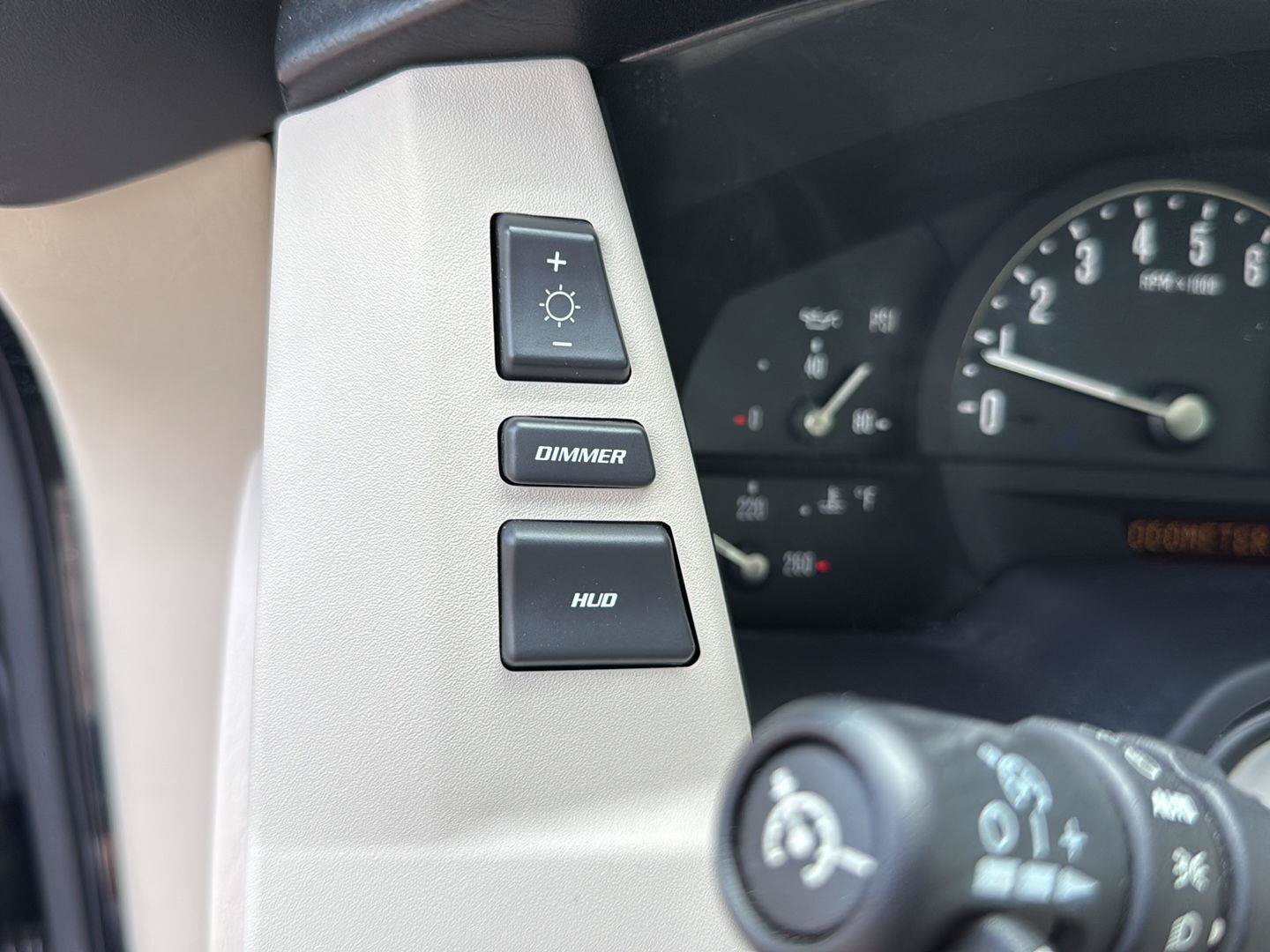 Used 2006 Cadillac XLR RWD image 21