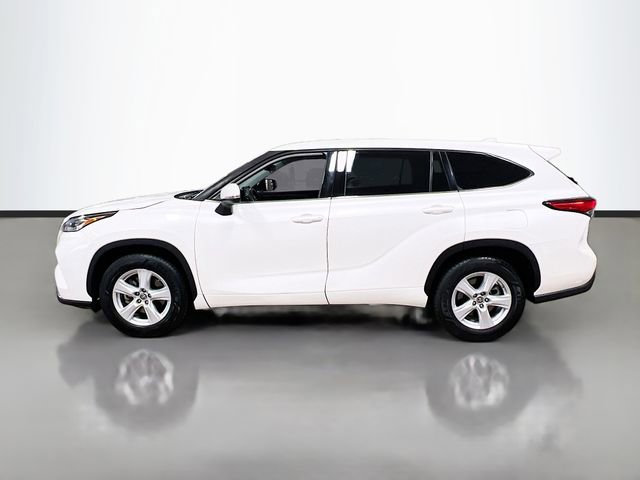 Used 2020 Toyota Highlander L FWD image 4