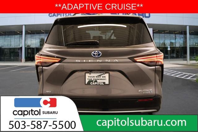 Used 2023 Toyota Sienna Platinum image 4