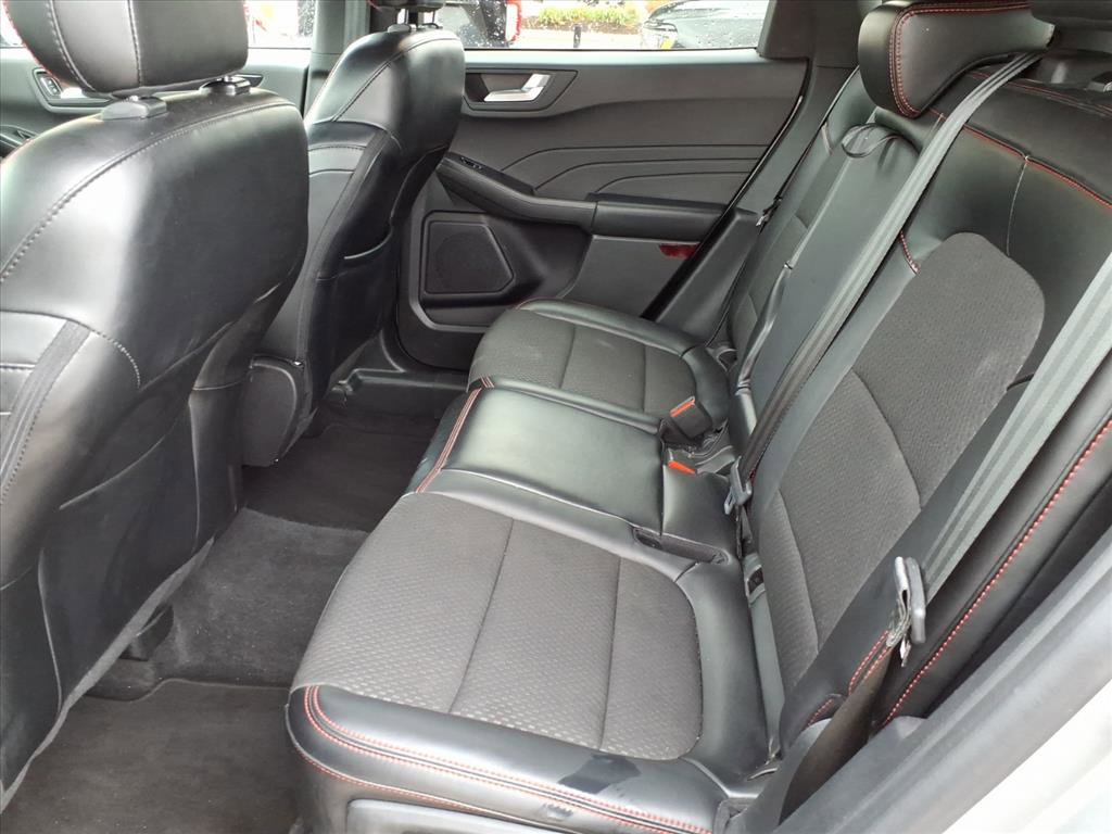 Used 2024 Ford Escape ST-Line image 13