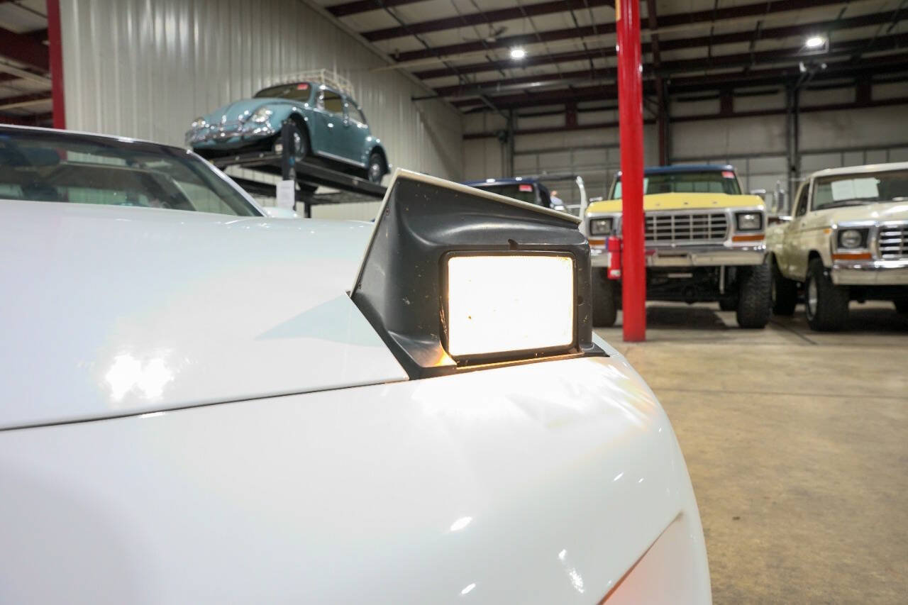 Used 1992 Pontiac Firebird Formula RWD image 34
