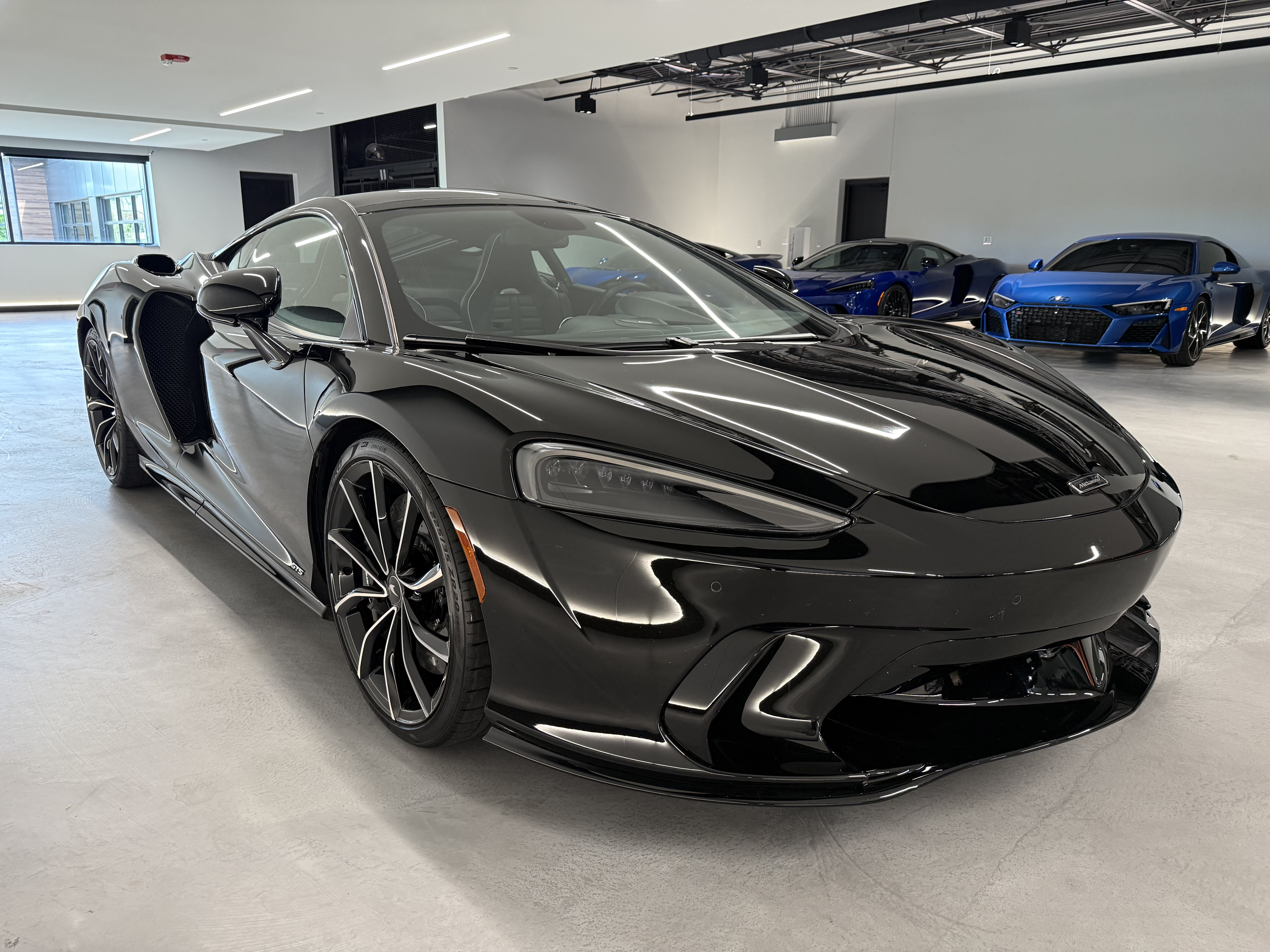 Used 2025 McLaren GTS RWD image 6