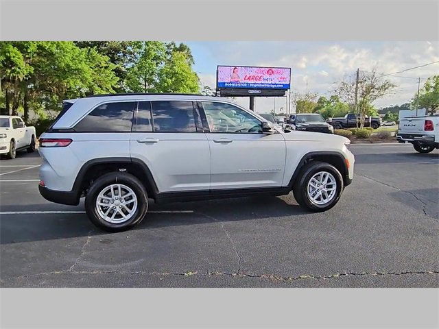 New 2025 Jeep Grand Cherokee Laredo X image 33