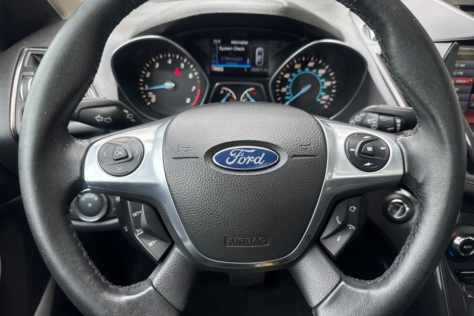 Used 2014 Ford Escape Titanium image 24