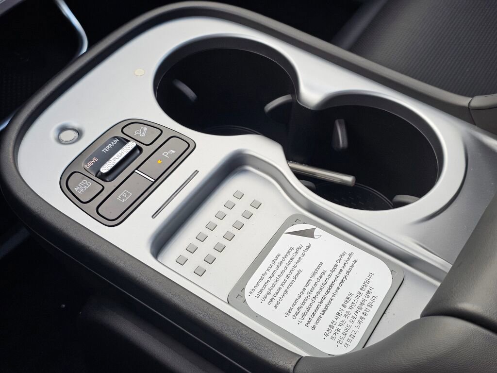 New 2026 Hyundai Ioniq 9 Calligraphy image 24