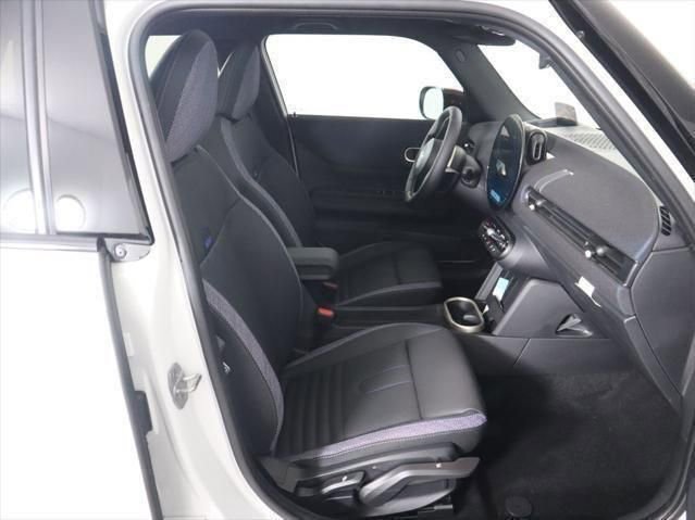 New 2026 MINI Cooper 4-Door Hardtop image 17