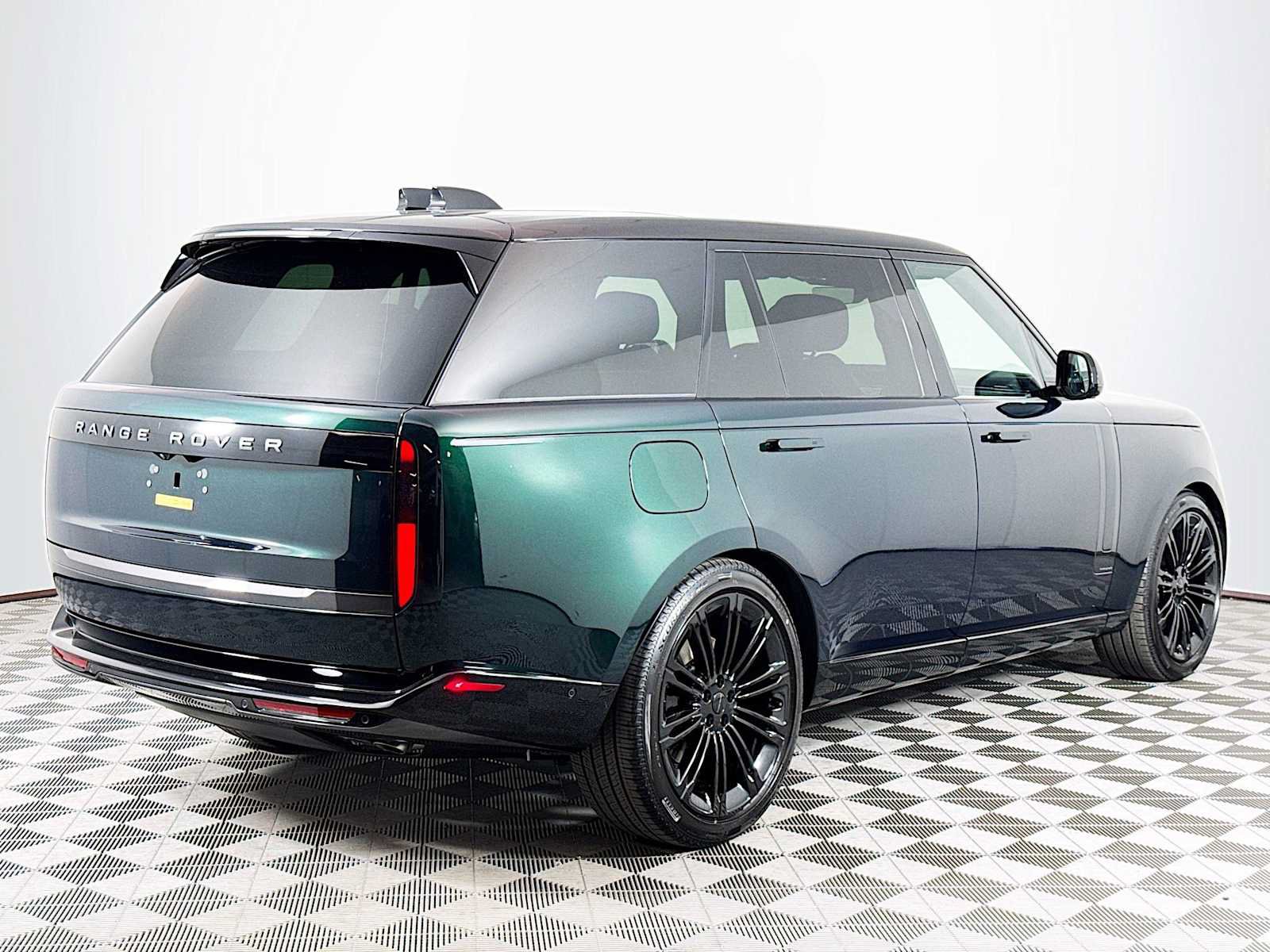 New 2026 Land Rover Range Rover Long Wheelbase Autobiography AWD/4WD image 5