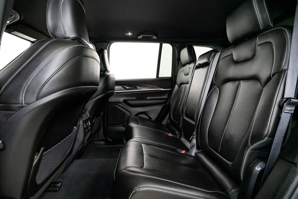 Used 2024 Jeep Grand Cherokee Limited w/ Trailer Tow Package image 22