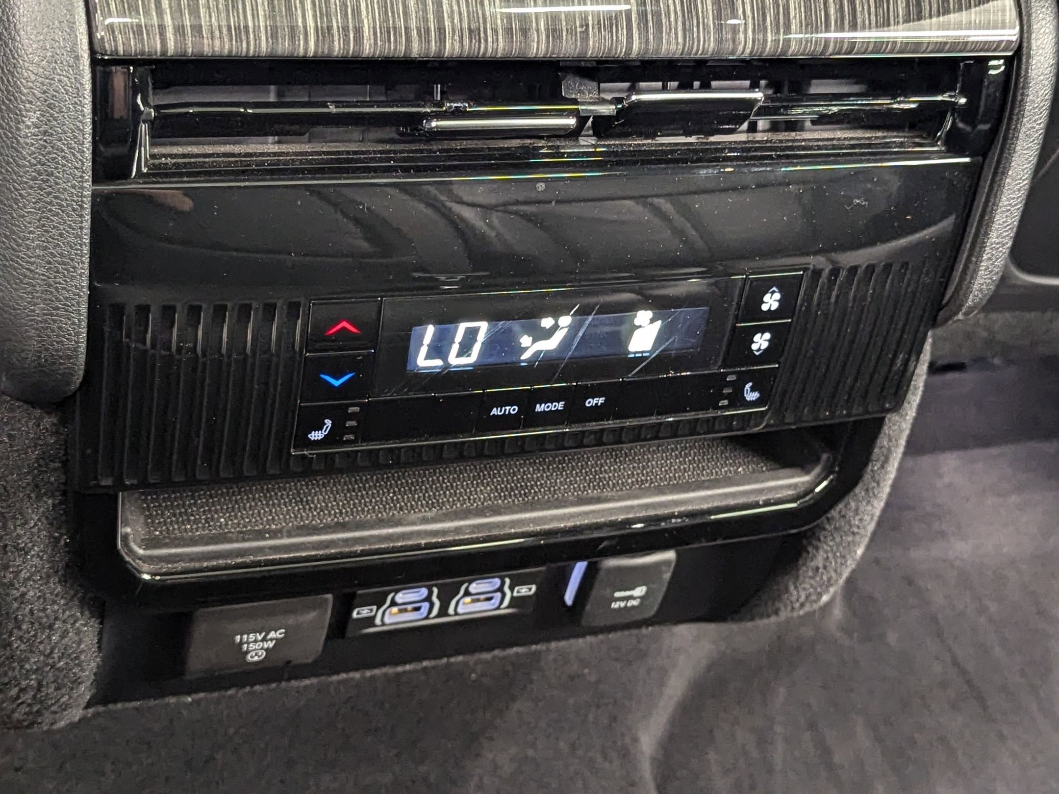 Used 2022 Jeep Wagoneer Series III w/ Premium Group I image 24