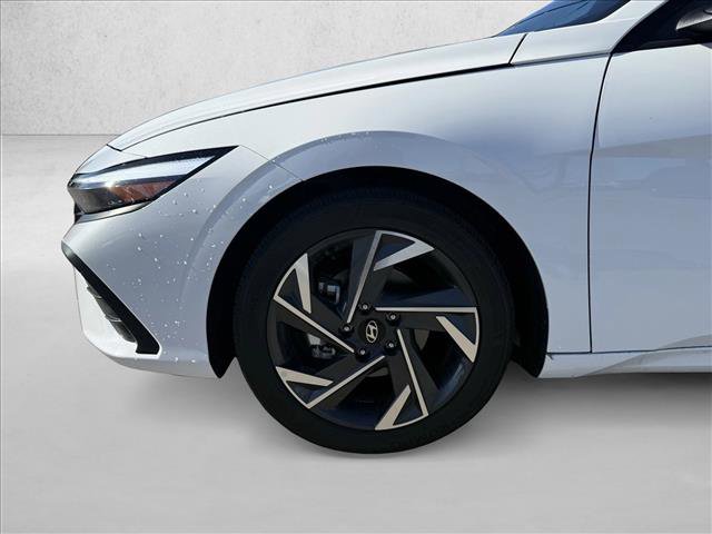 Certified 2025 Hyundai Elantra Sport w/ Cargo Package image 19