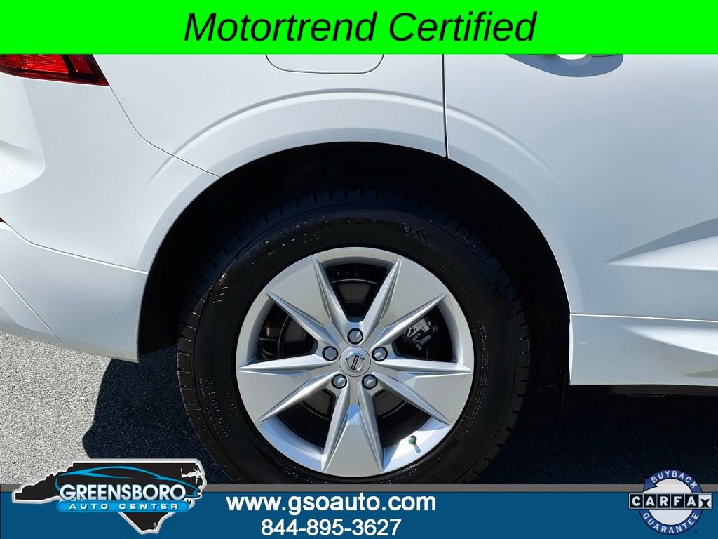 Used 2022 Volvo XC60 B5 Momentum image 40