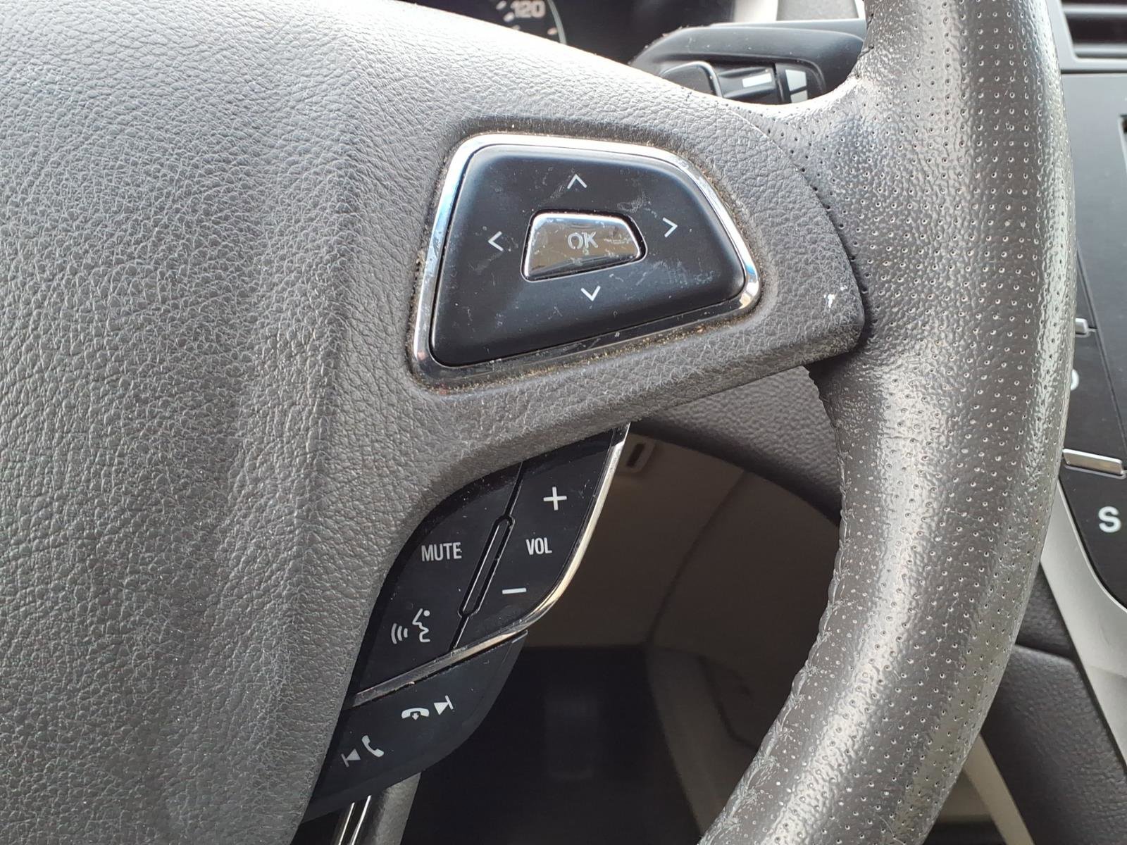 Used 2013 Lincoln MKZ FWD image 22