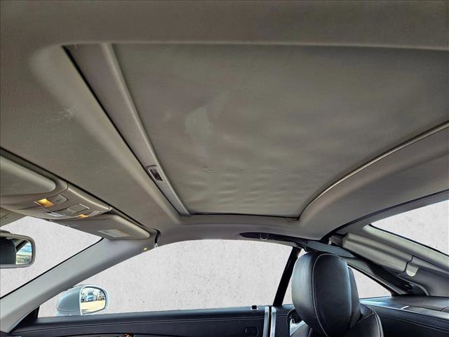 Used 2013 Mercedes-Benz SL 550 image 17