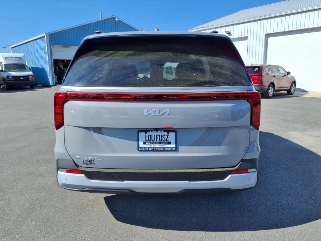 New 2026 Kia Carnival EX image 6