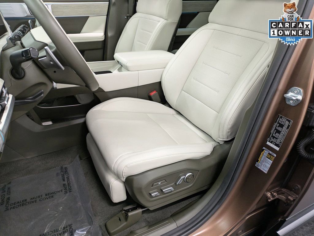 Used 2025 Hyundai Santa Fe Calligraphy image 11