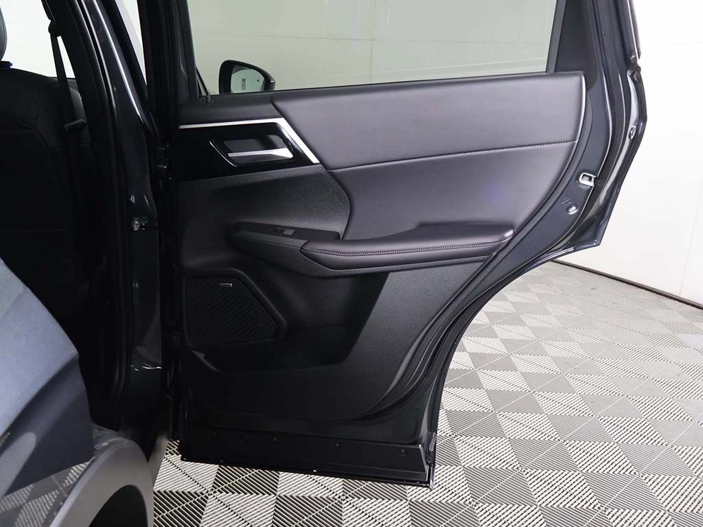 New 2026 Mitsubishi Outlander SE FWD image 26