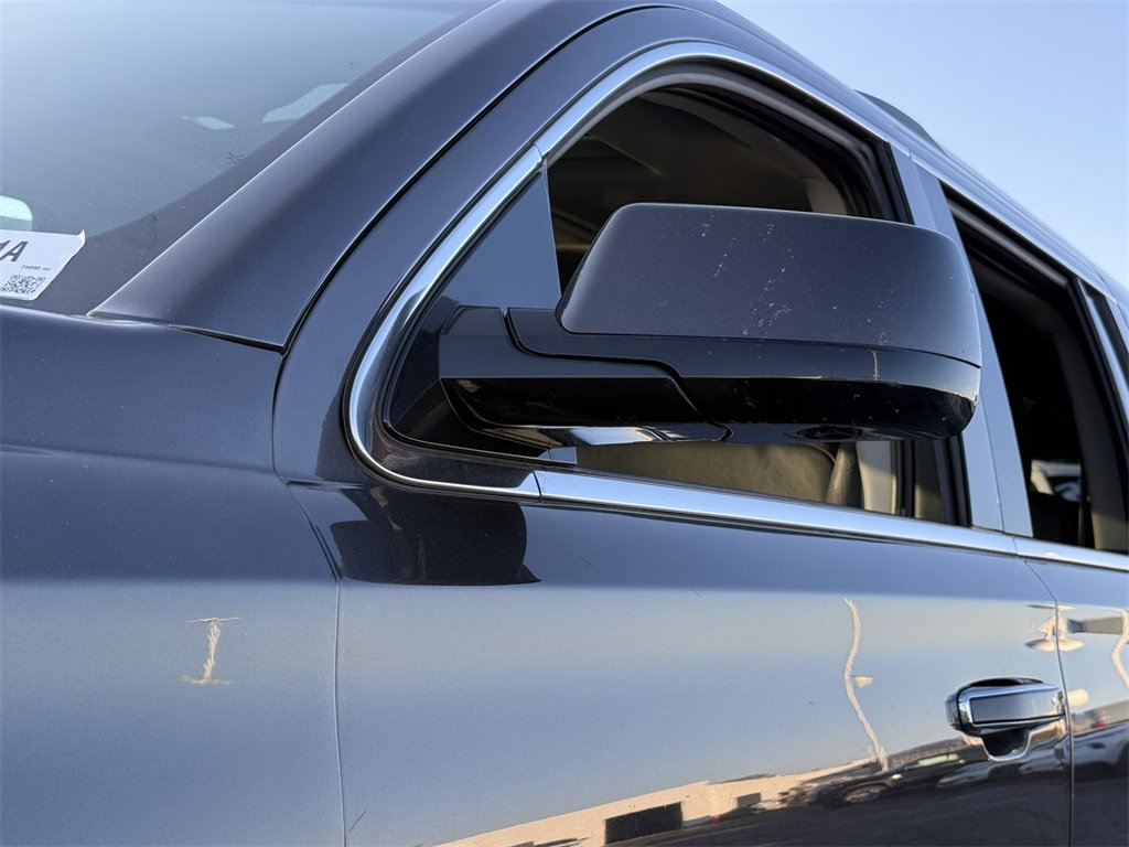 Used 2018 GMC Yukon XL Denali w/ Denali Ultimate Package image 12