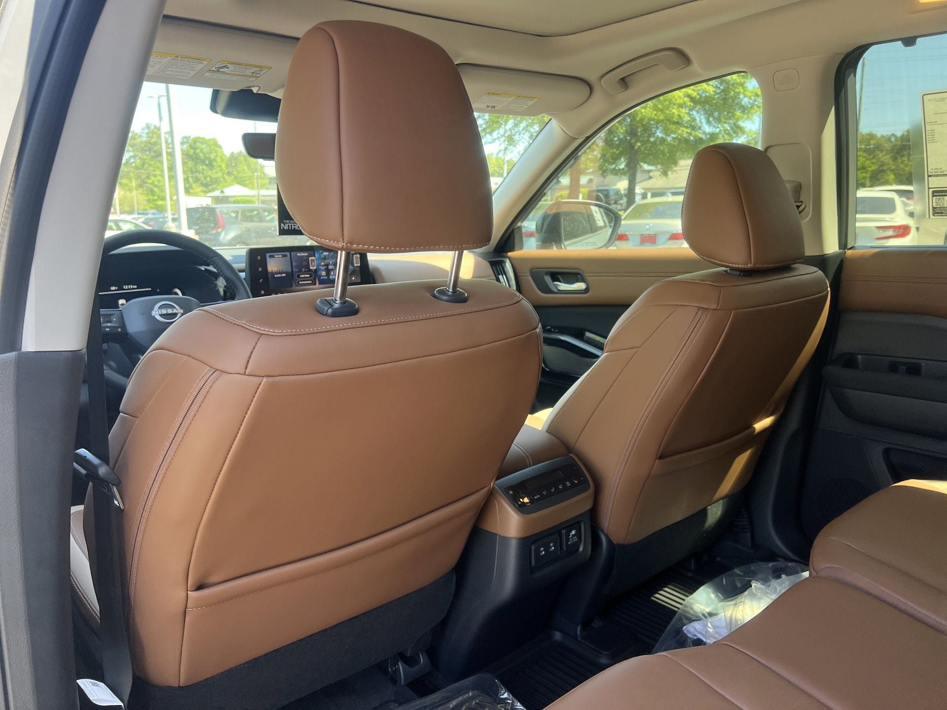 New 2026 Nissan Pathfinder Platinum AWD/4WD image 19