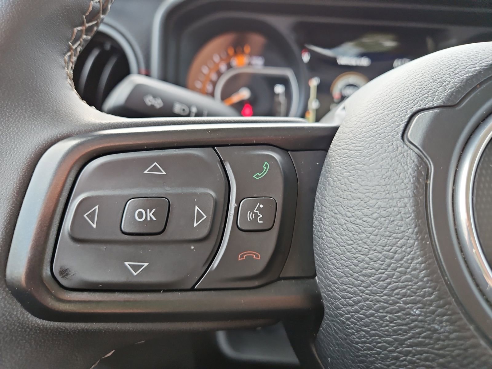 Used 2025 Jeep Wrangler Unlimited Rubicon image 25