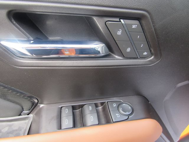 Certified 2025 GMC Canyon AT4 w/ Technology Plus Package AWD/4WD image 8