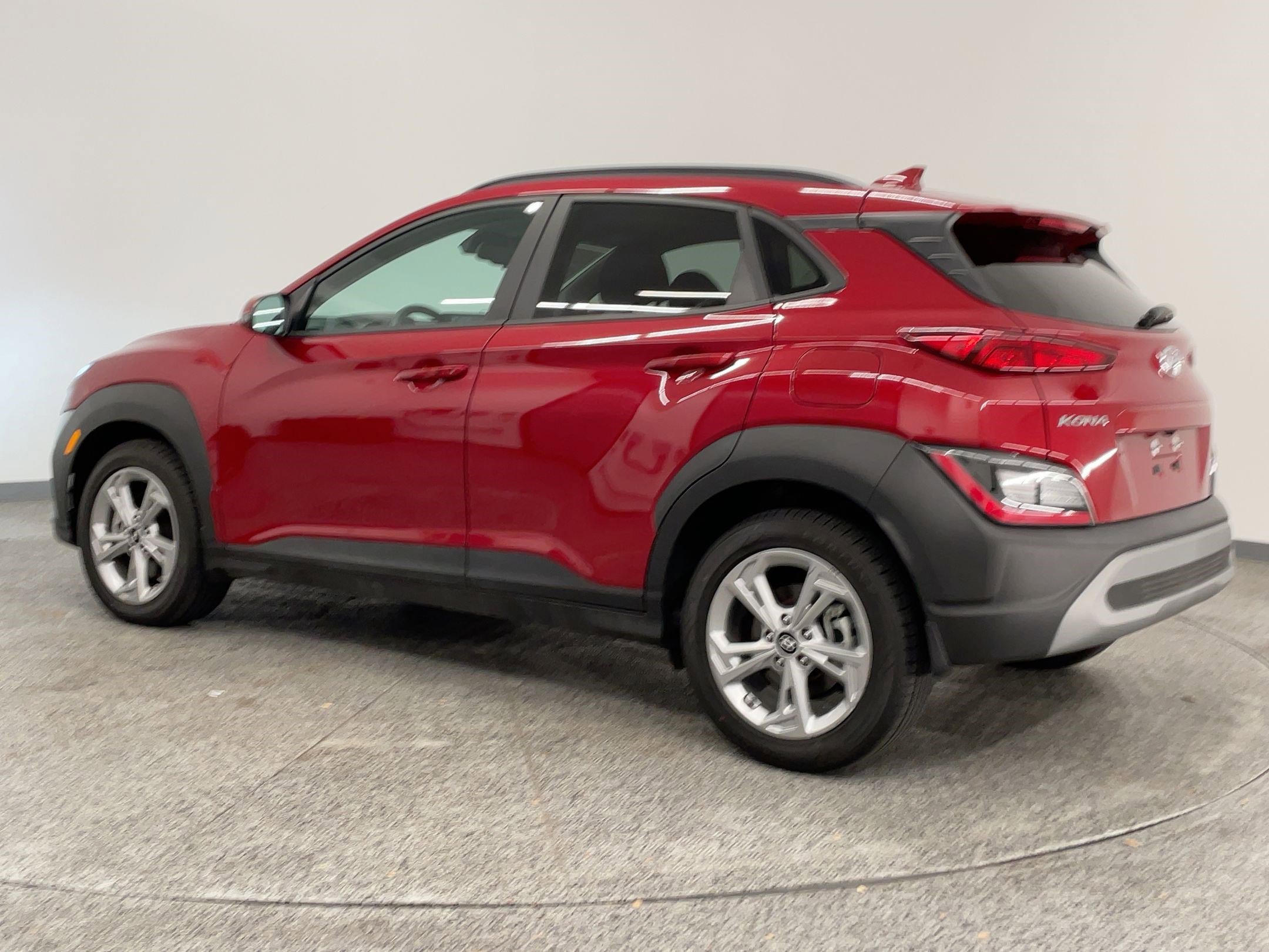 Used 2023 Hyundai Kona SEL w/ Cargo Package image 3