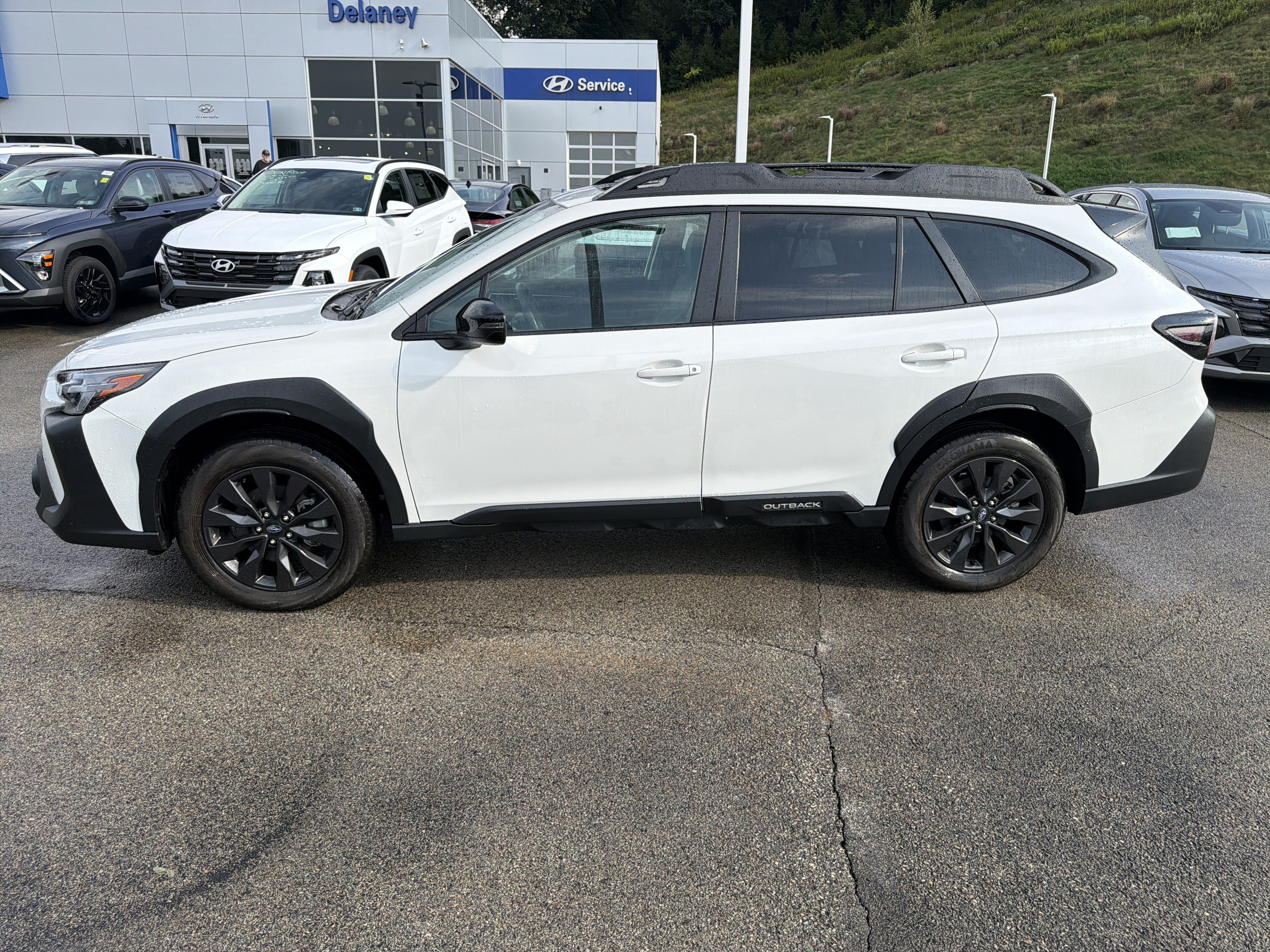 Used 2025 Subaru Outback Onyx Edition AWD/4WD image 11