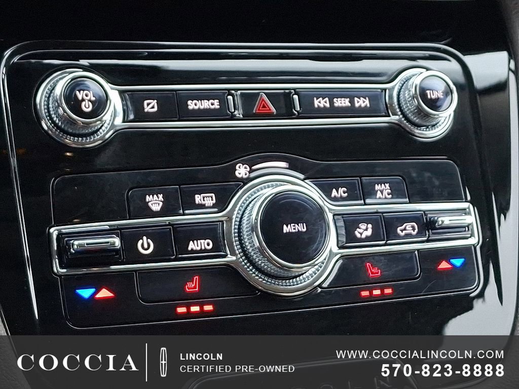 Certified 2021 Lincoln Corsair AWD w/ Equipment Group 101A image 16
