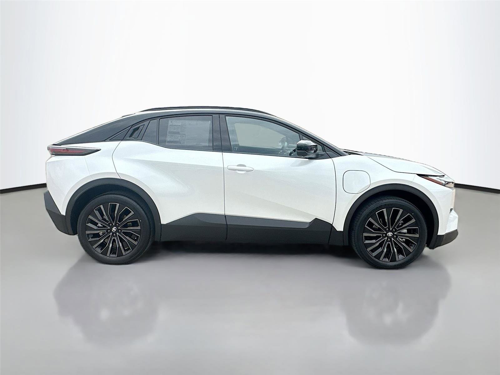 New 2026 Toyota C-HR AWD/4WD image 17