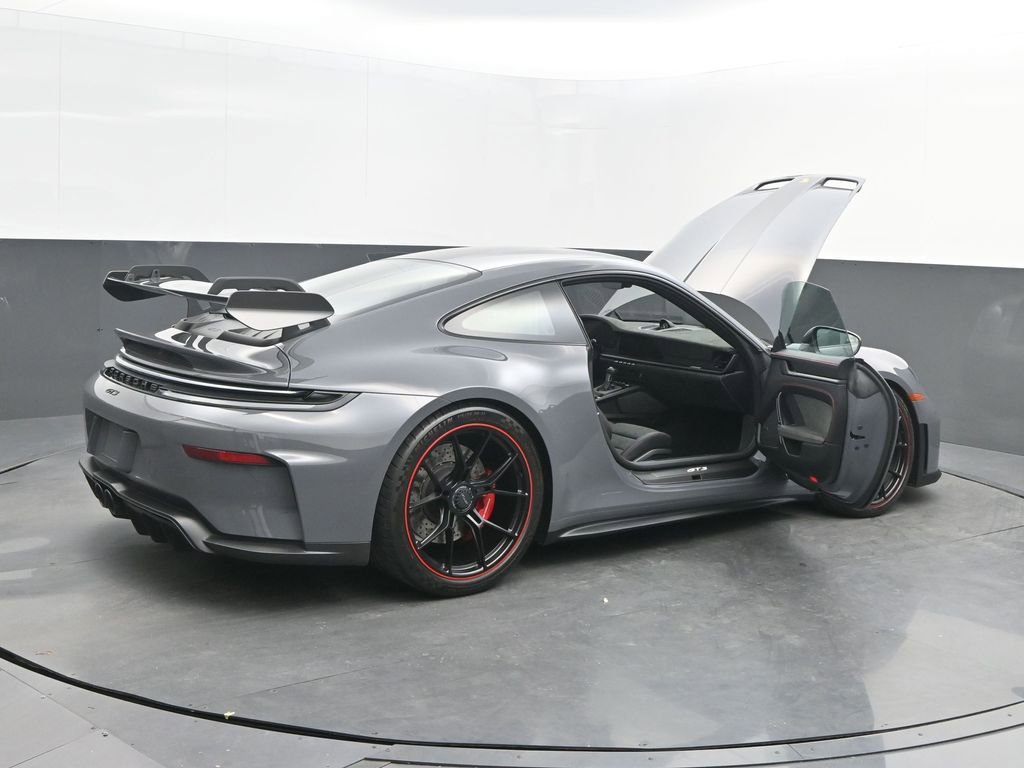 Certified 2026 Porsche 911 GT3 image 40