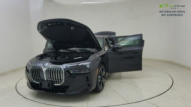 Used 2023 BMW 740i w/ Parking Assistance Package image 72