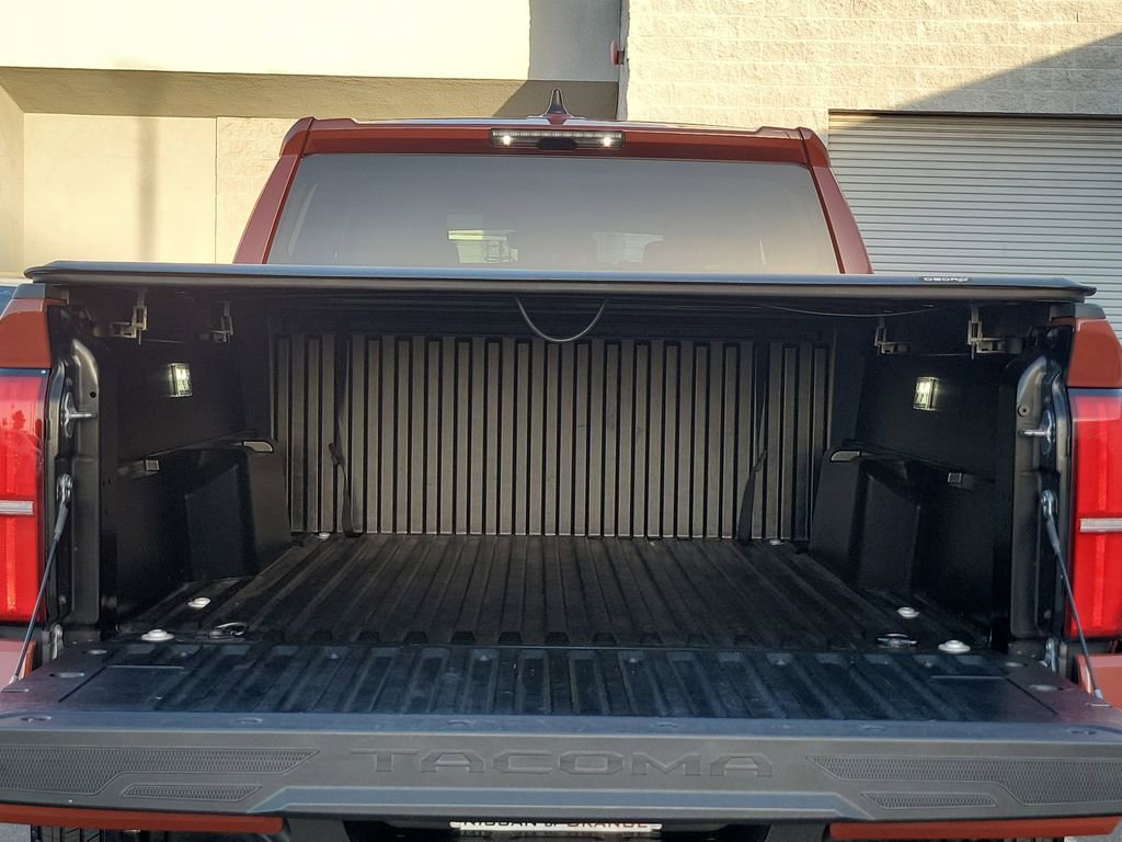 Used 2025 Toyota Tacoma TRD Sport image 21