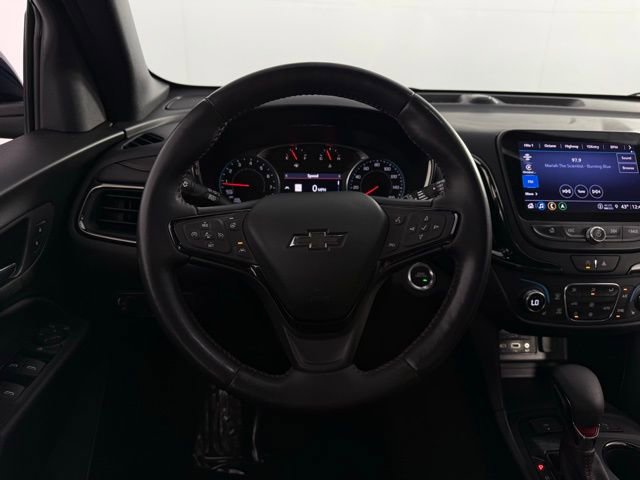 Used 2022 Chevrolet Equinox RS w/ Infotainment Package image 20