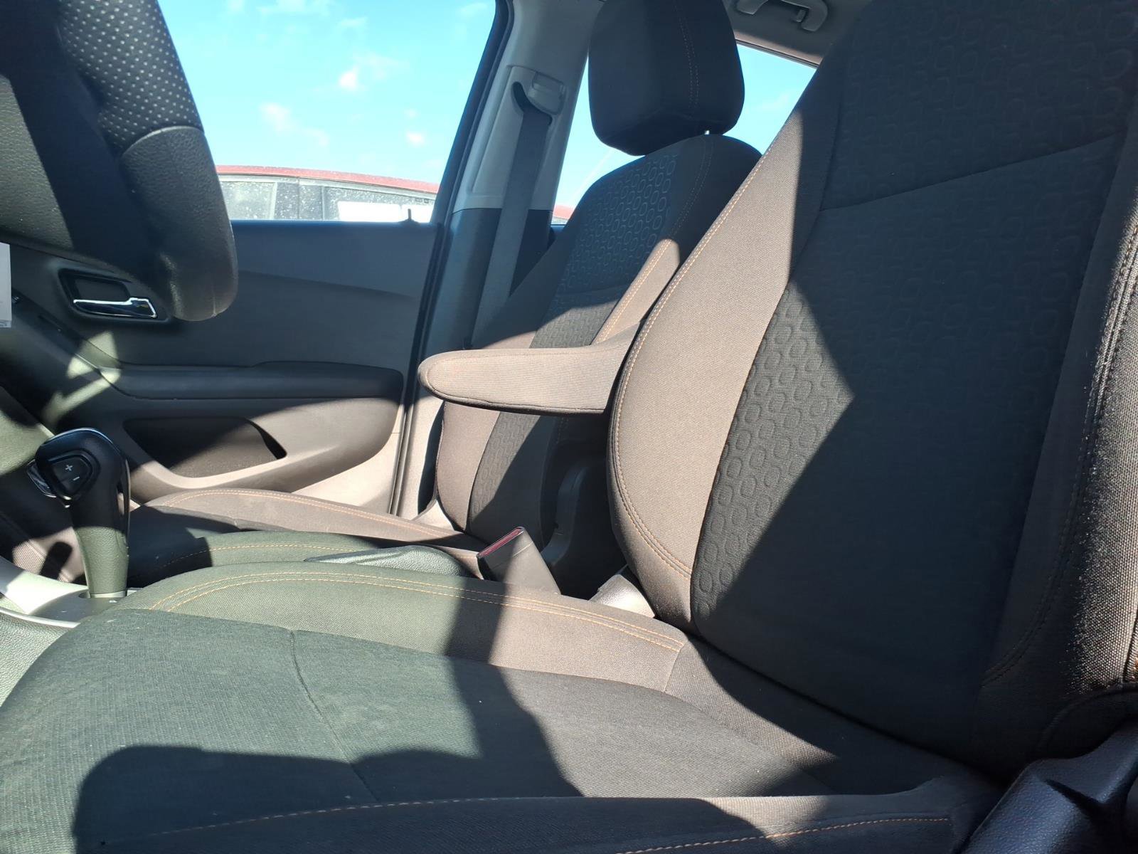 Used 2020 Chevrolet Trax LS image 3