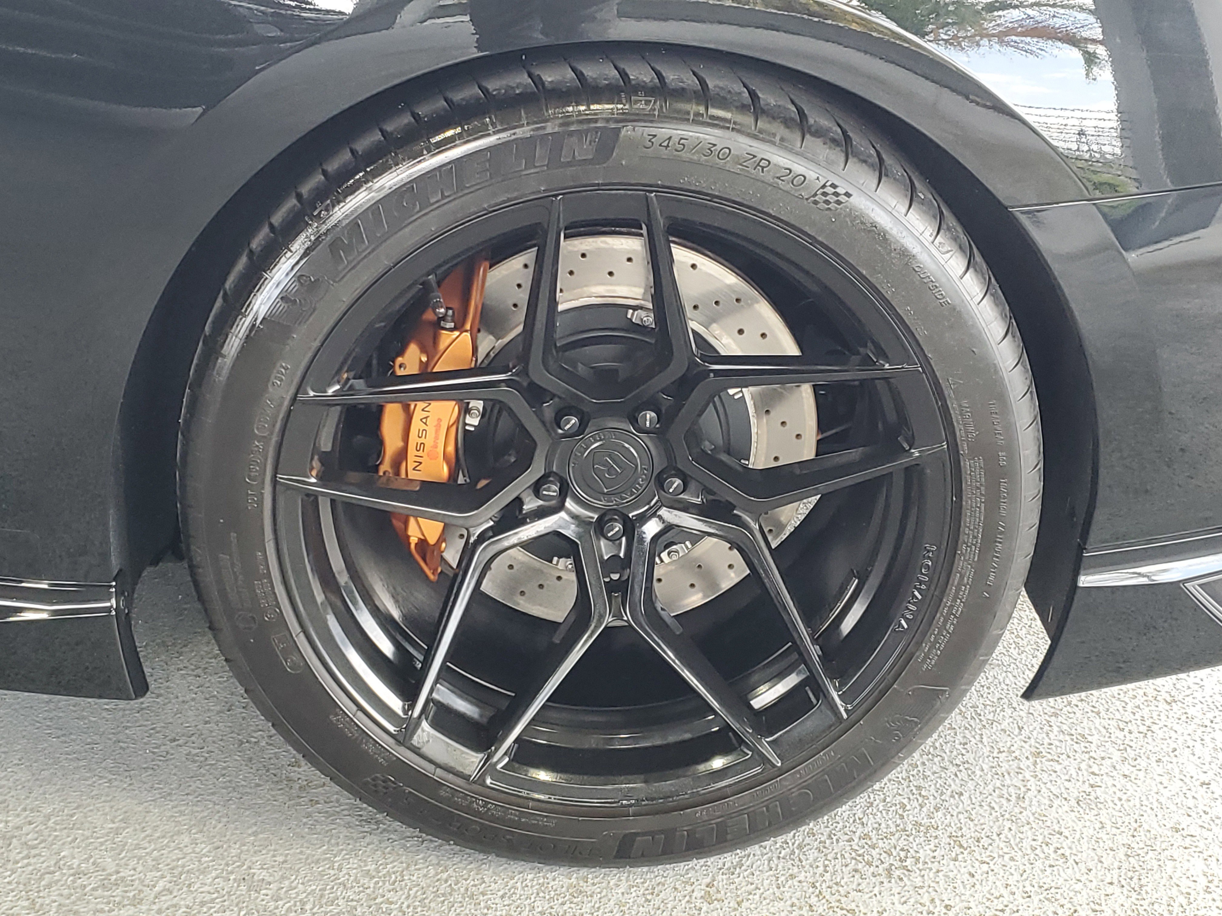 Used 2023 Nissan GT-R Premium w/ Premium Interior Package AWD/4WD image 7