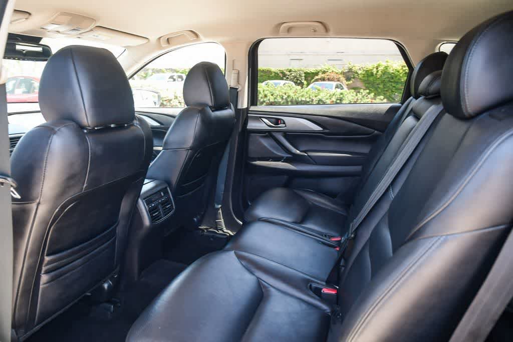 Used 2020 MAZDA CX-9 Touring FWD image 18