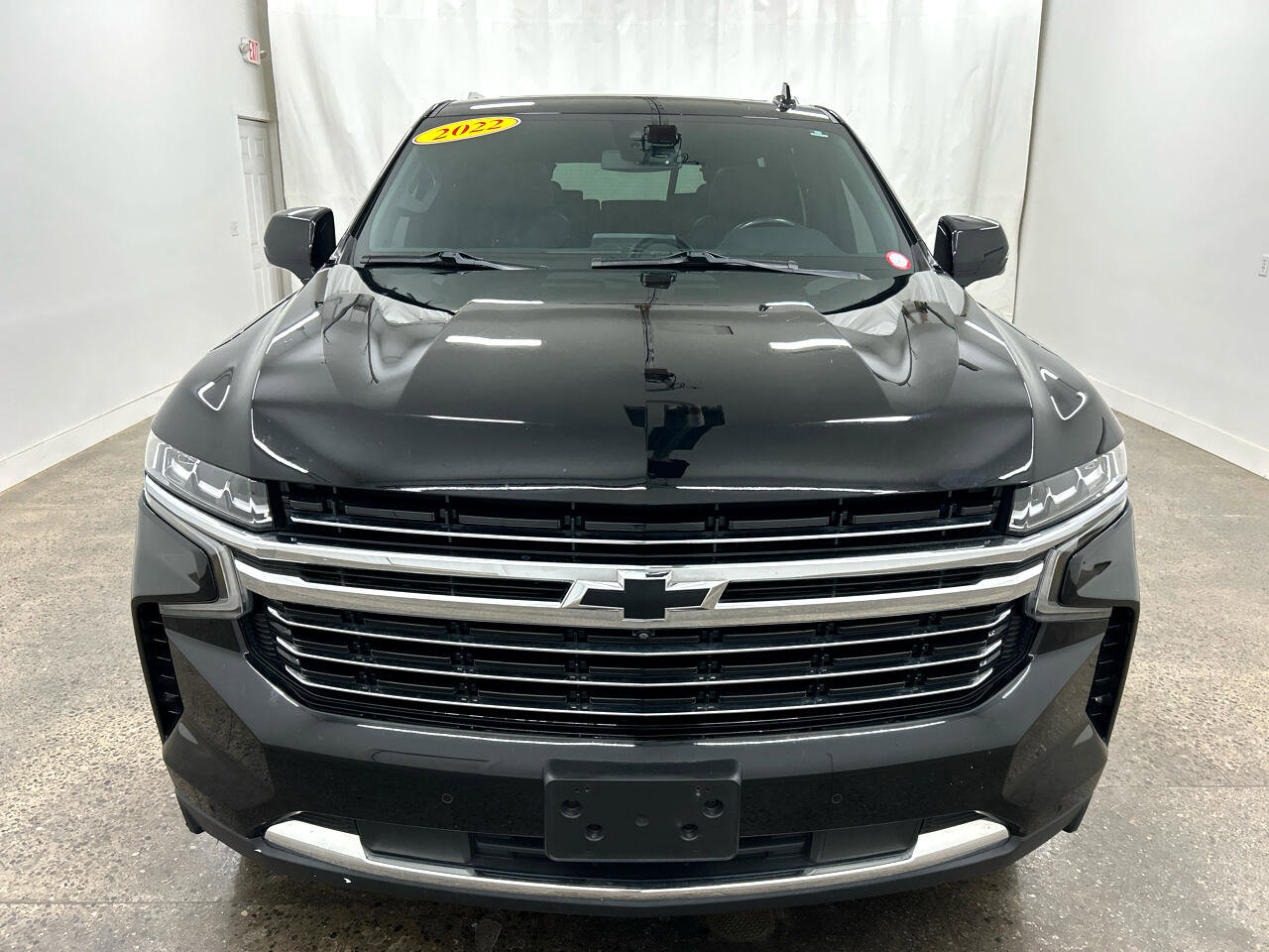 Used 2022 Chevrolet Tahoe LT w/ Luxury Package image 2