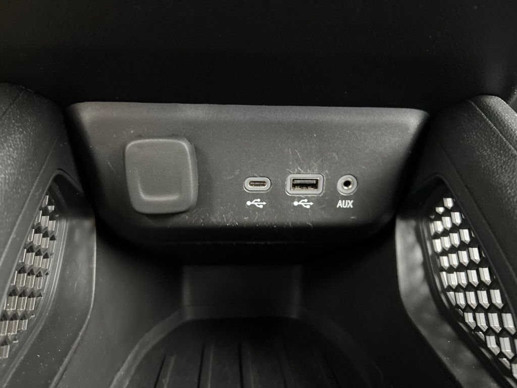 Used 2023 Chevrolet TrailBlazer LT FWD image 18
