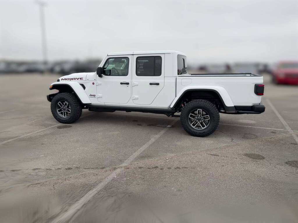 New 2026 Jeep Gladiator Mojave image 7