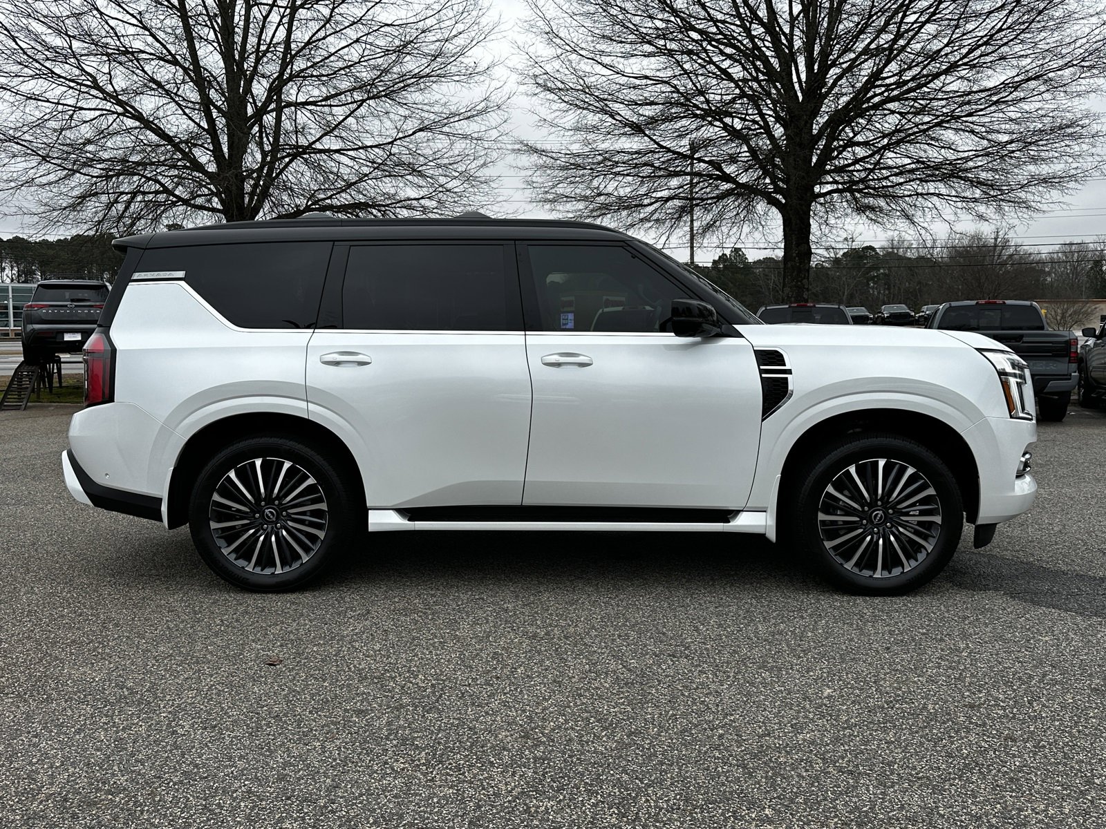 New 2026 Nissan Armada Platinum Reserve image 4