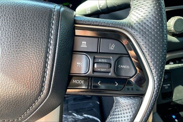 Used 2024 Toyota Tundra Limited image 24