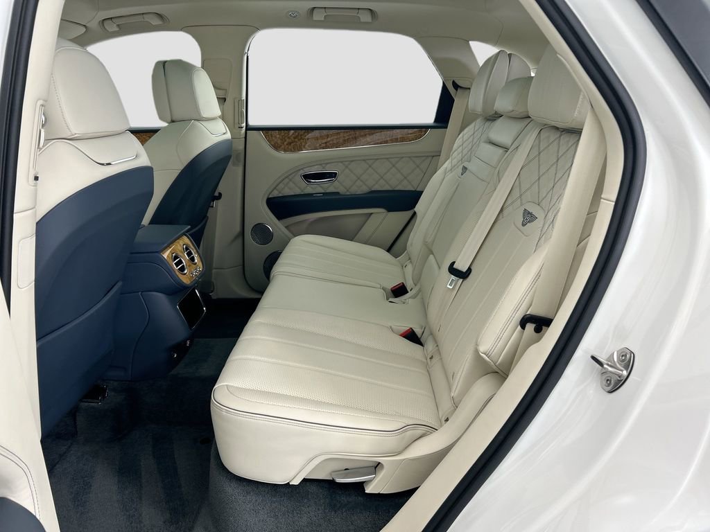 Used 2022 Bentley Bentayga image 20