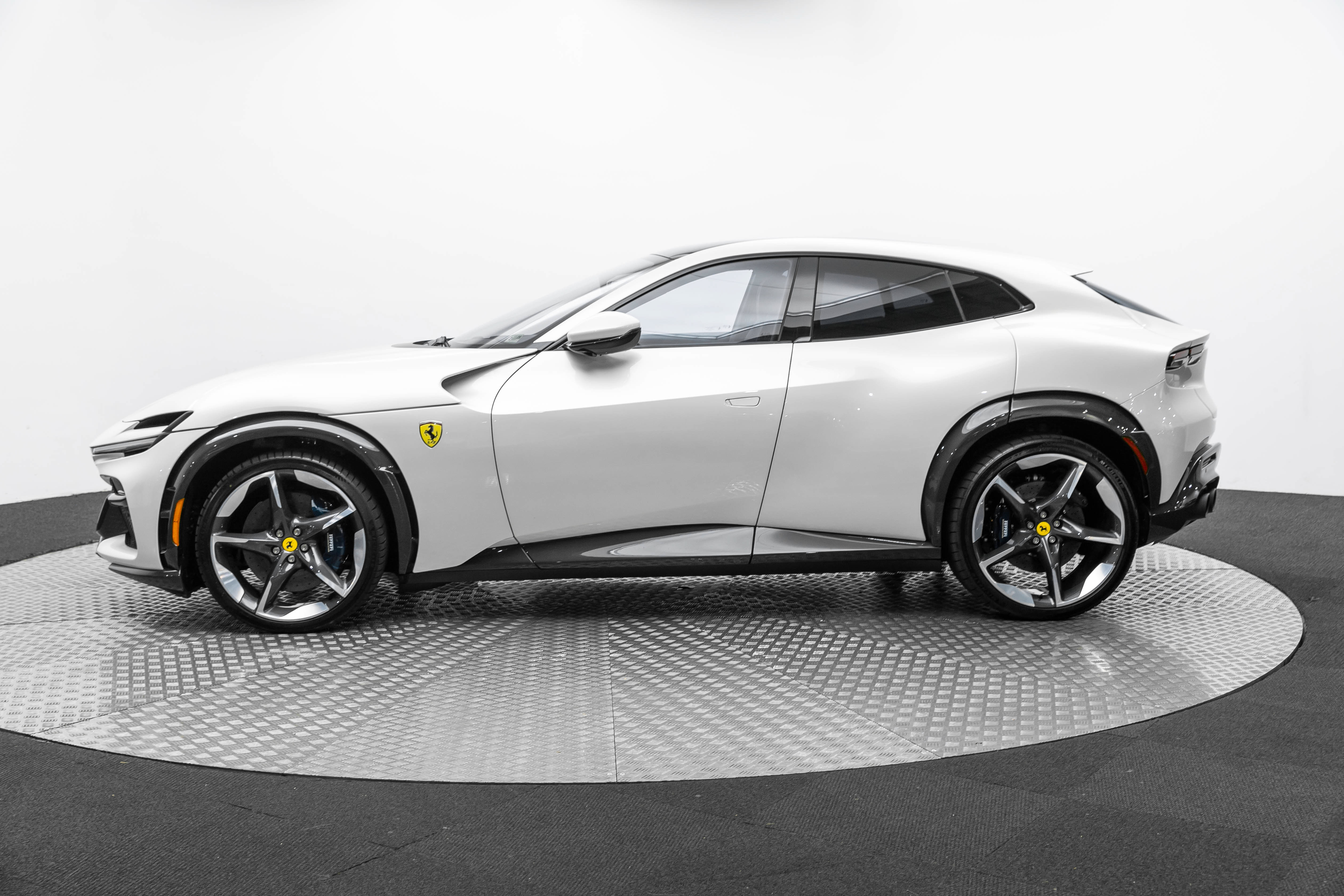 Certified 2024 Ferrari Purosangue AWD/4WD image 2