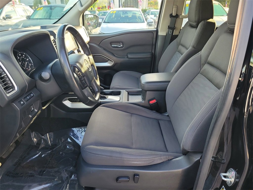 Certified 2023 Nissan Frontier SV w/ Technology Package image 14